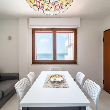 Casa Eridina - Fronte Mare *